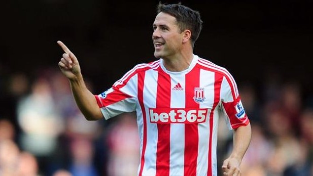 Owen culpa Liverpool pelo excesso de les&otilde;es na carreira