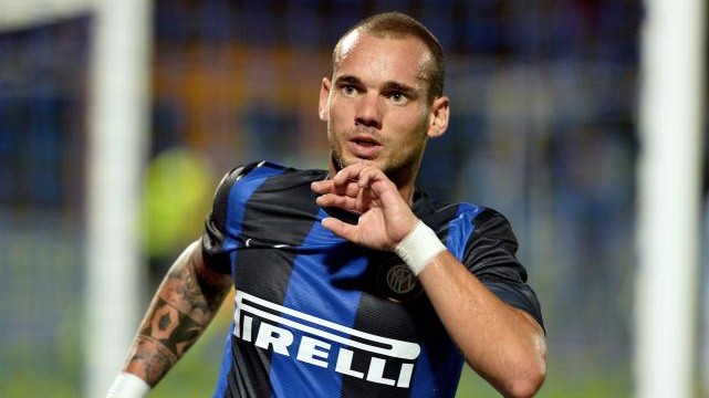 Sneijder diz n&atilde;o ter pressa: &ldquo;A quest&atilde;o n&atilde;o &eacute; dinheiro&rdquo;