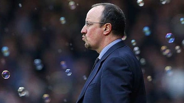 Ben&iacute;tez deixa aberta a briga entre Torres e Demba Ba