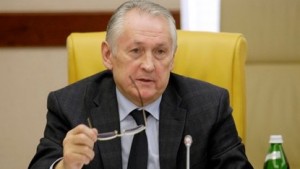 Nada de Shevchenko: Fomenko é o novo técnico da Ucrânia