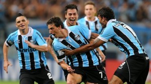 Grêmio domina, mas entra na Libertadores graças a lampejos