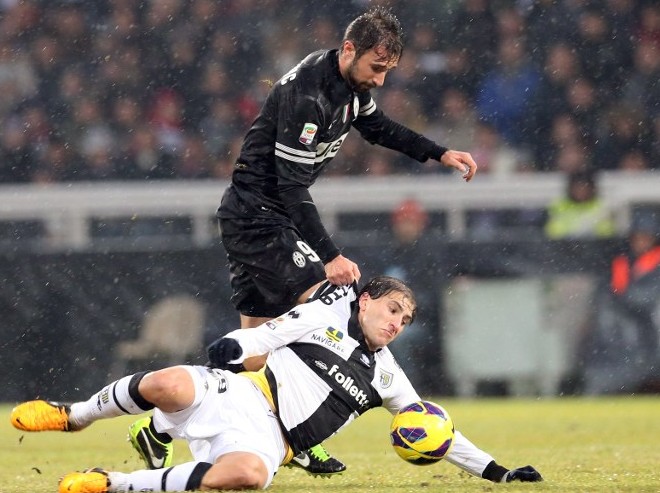 Temos um campeonato: Juve trope&ccedil;a e v&ecirc; a Lazio encostar