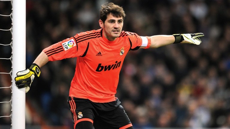 Casillas volta ao banco do Real Madrid no sábado