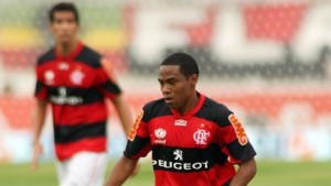 Novo camisa 8 do Fla, Elias foi rejeitado pelo Anzhi