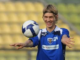 Milan contrata jovem volante Salamon, do Brescia