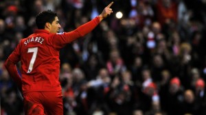 Suárez volta para reforçar chances de LC do Liverpool
