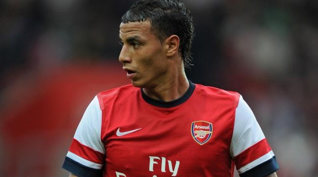 Arsenal se desfaz de Chamakh, emprestado ao West Ham