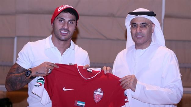 Os pr&oacute;ximos enganados? Quaresma acerta com o Al Ahli