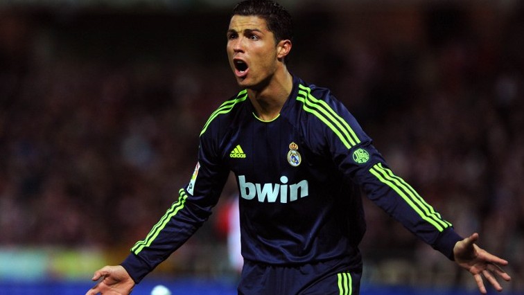 At&eacute; tu? Cristiano marca contra e Granada desbanca Real