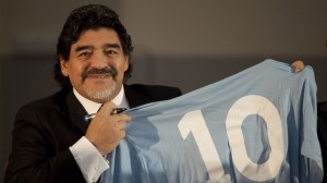 Maradona revela desejo de treinar o Napoli no futuro