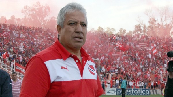 Am&eacute;rico Gallego, t&eacute;cnico do Independiente