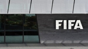 Fifa bane envolvidos em escândalo na China
