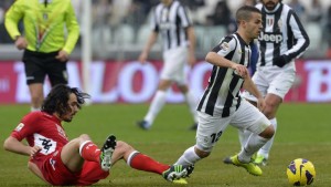 Juventus vence sem susto e Roma vira sobre Atalanta