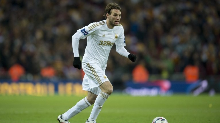 Michu: &ldquo;Pedi para que Laudrup fique no Swansea&rdquo;