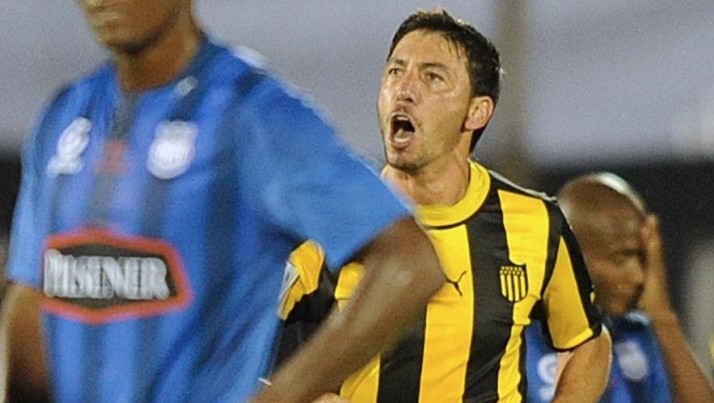 Tradi&ccedil;&atilde;o fala alto e Pe&ntilde;arol, Olimpia e Nacional vencem