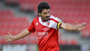 Líder em campo, Gattuso vira jogador-técnico do Sion