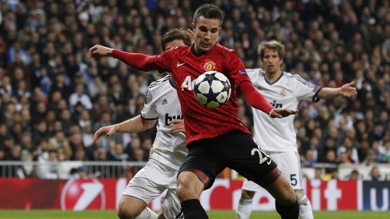 Van Persie: &ldquo;Uefa foi covarde ao apoiar expuls&atilde;o de Nani&rdquo;