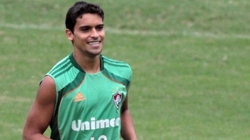 Lesionado, Hernanes &eacute; cortado da sele&ccedil;&atilde;o e d&aacute; lugar a Jean