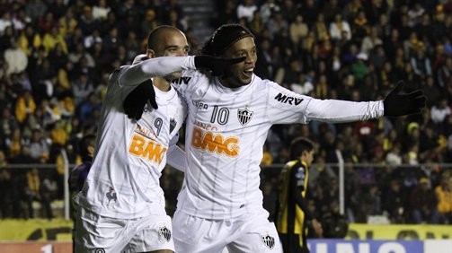 Atl&eacute;tico vence na Bol&iacute;via e est&aacute; nas oitavas