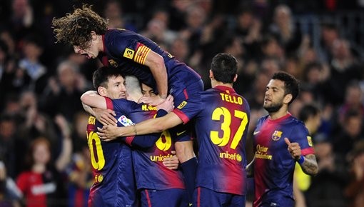 Com a cabe&ccedil;a na Champions, Barcelona passa pelo Deportivo