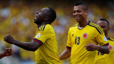 Colômbia detona a Bolívia e assume vice-liderança