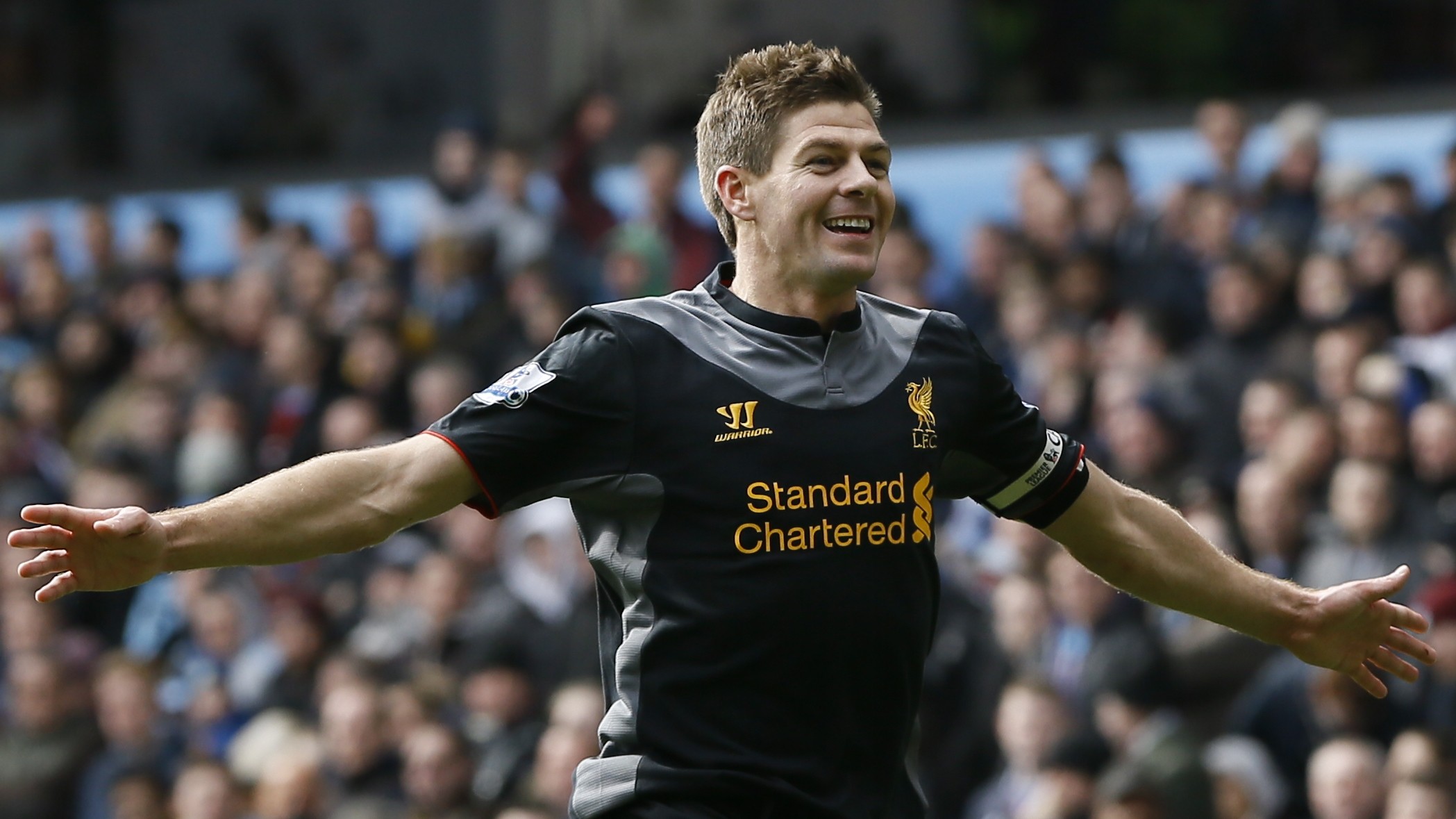 Gerrard diz que Liverpool tentar&aacute; ser 5&ordm; ou 6&ordm; na EPL