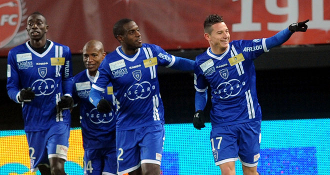 Rodada de s&aacute;bado na Ligue 1 tem banho de gols