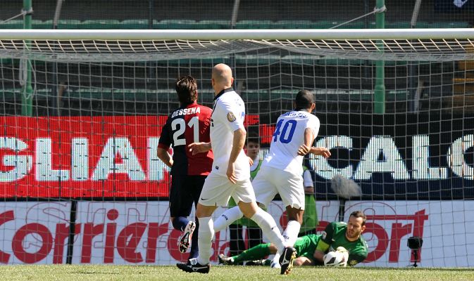 Champions distante: Inter perde e v&ecirc; Roma passar