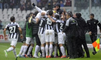 Virou moleza: sem forçar, Juve dominou dérbi de Turim