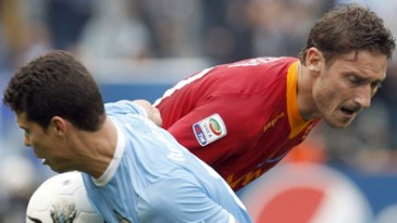 Mais que a honra ou a glória, o dérbi da Copa vale a salvação