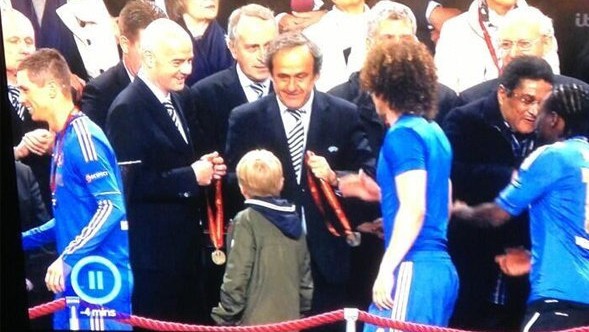 Premia&ccedil;&atilde;o do Chelsea na Liga Europa tem minipenetra