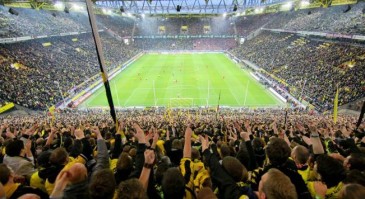Os 104 anos do Dortmund foram comemorados de maneira gloriosa