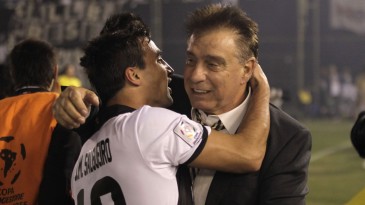 Os jogadores do Olimpia sabem o que é jogar futebol