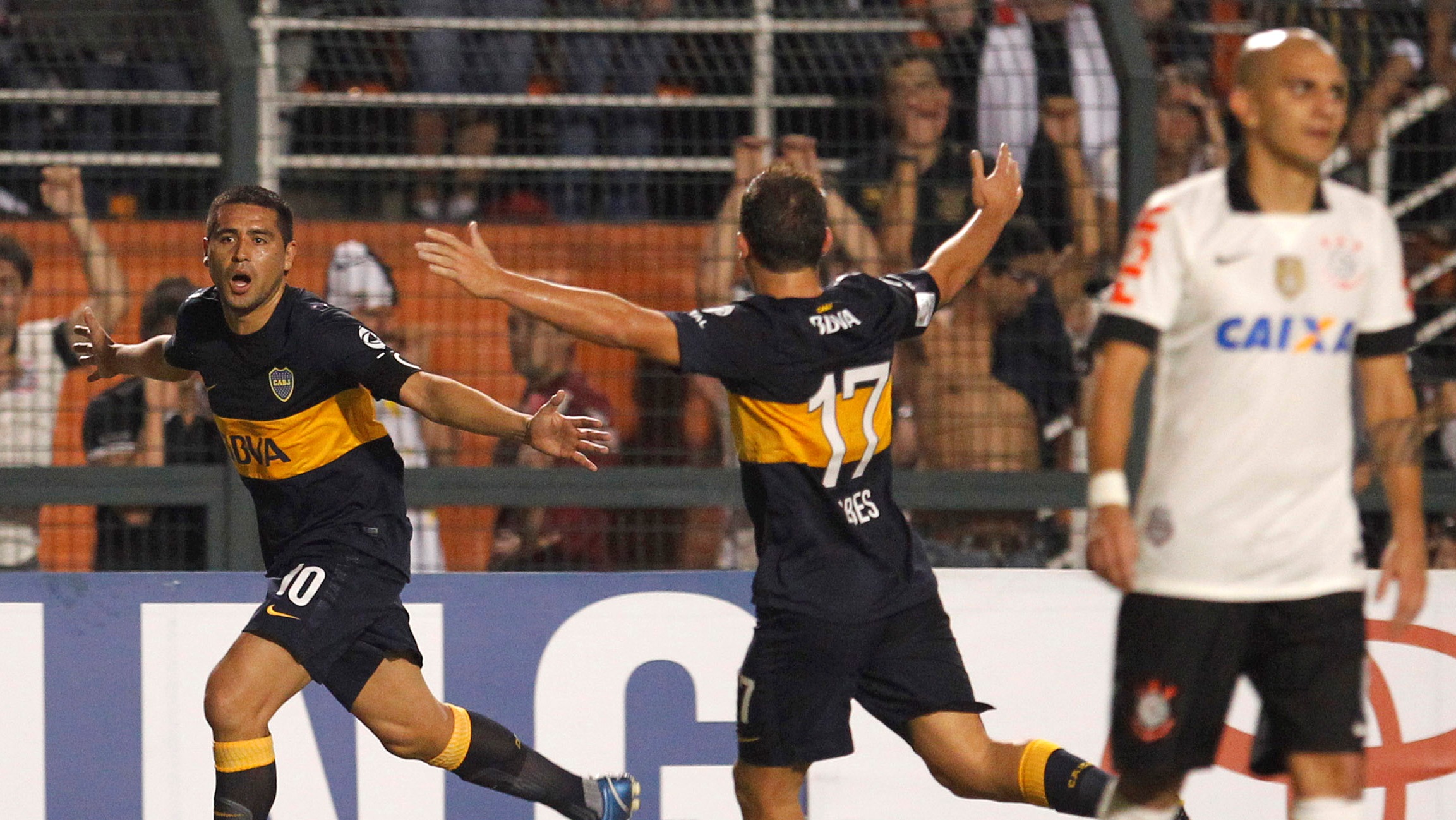 Corinthians tardou a vibrar. Boca teve consci&ecirc;ncia de sobra