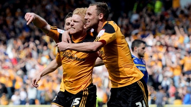 Hull volta &agrave; Premier League, mas n&atilde;o sem testar o cora&ccedil;&atilde;o