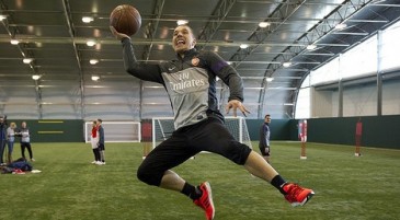 Por que Lukas Podolski escolheu o esporte certo