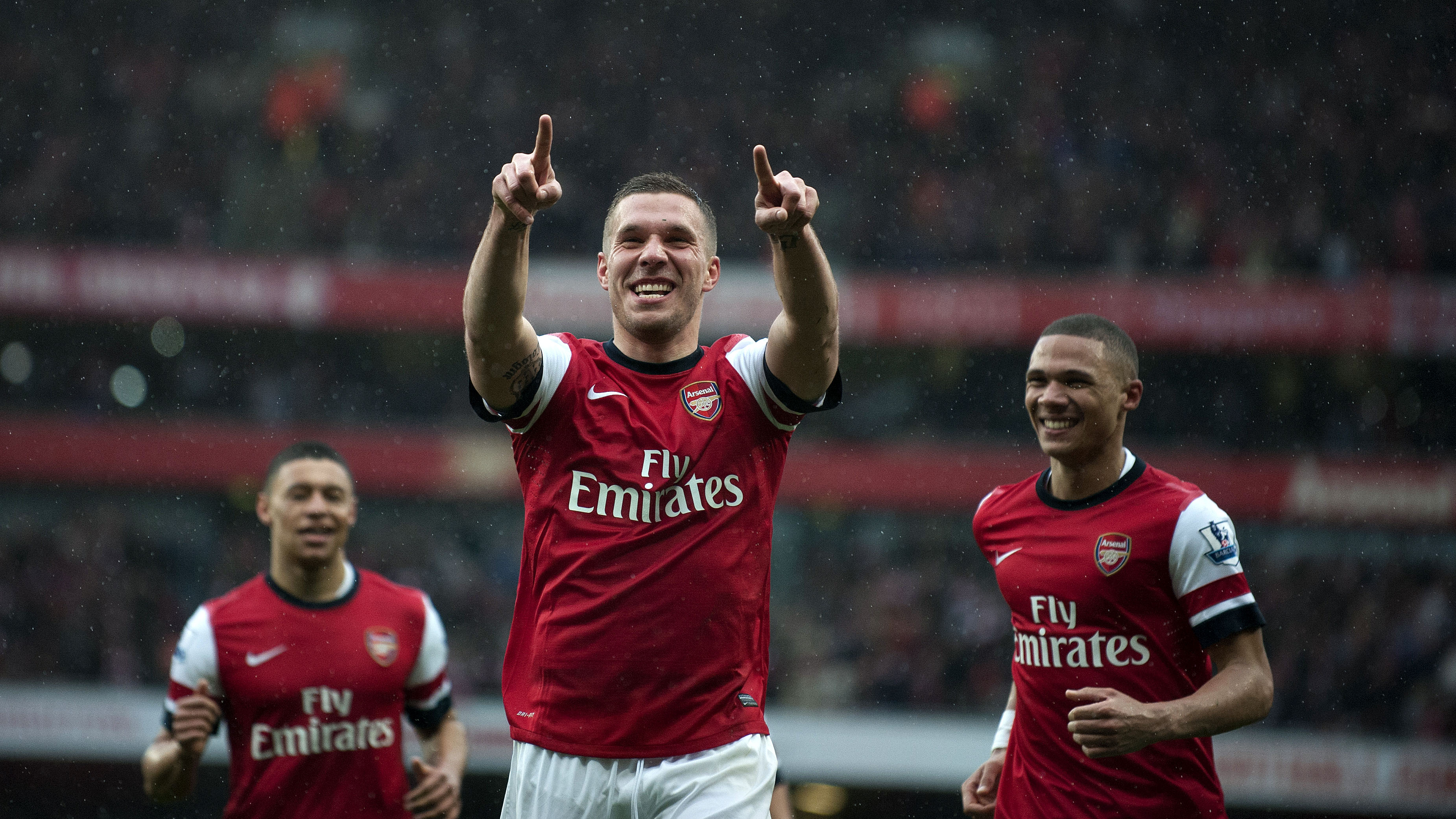 Podolski &eacute; o melhor finalizador do Arsenal. &Eacute; o que diz Wenger