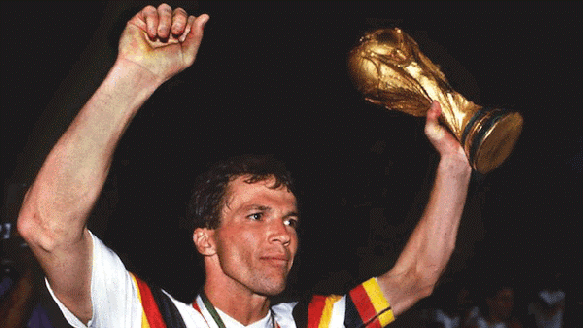 Aos 52 anos, Matth&auml;us promete voltar a jogar com sua ajuda