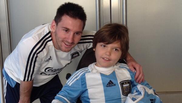 Garoto proporciona a Messi a melhor tabela de sua carreira