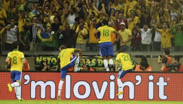 Mesmo jogando mal, Brasil pode aprender com vitória