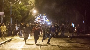Quando os protestos se tornam uma guerra de torcidas