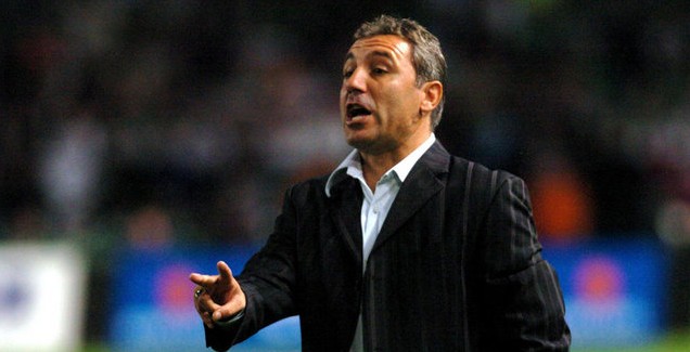 Stoichkov quer transformar o CSKA Sofia em um quartel