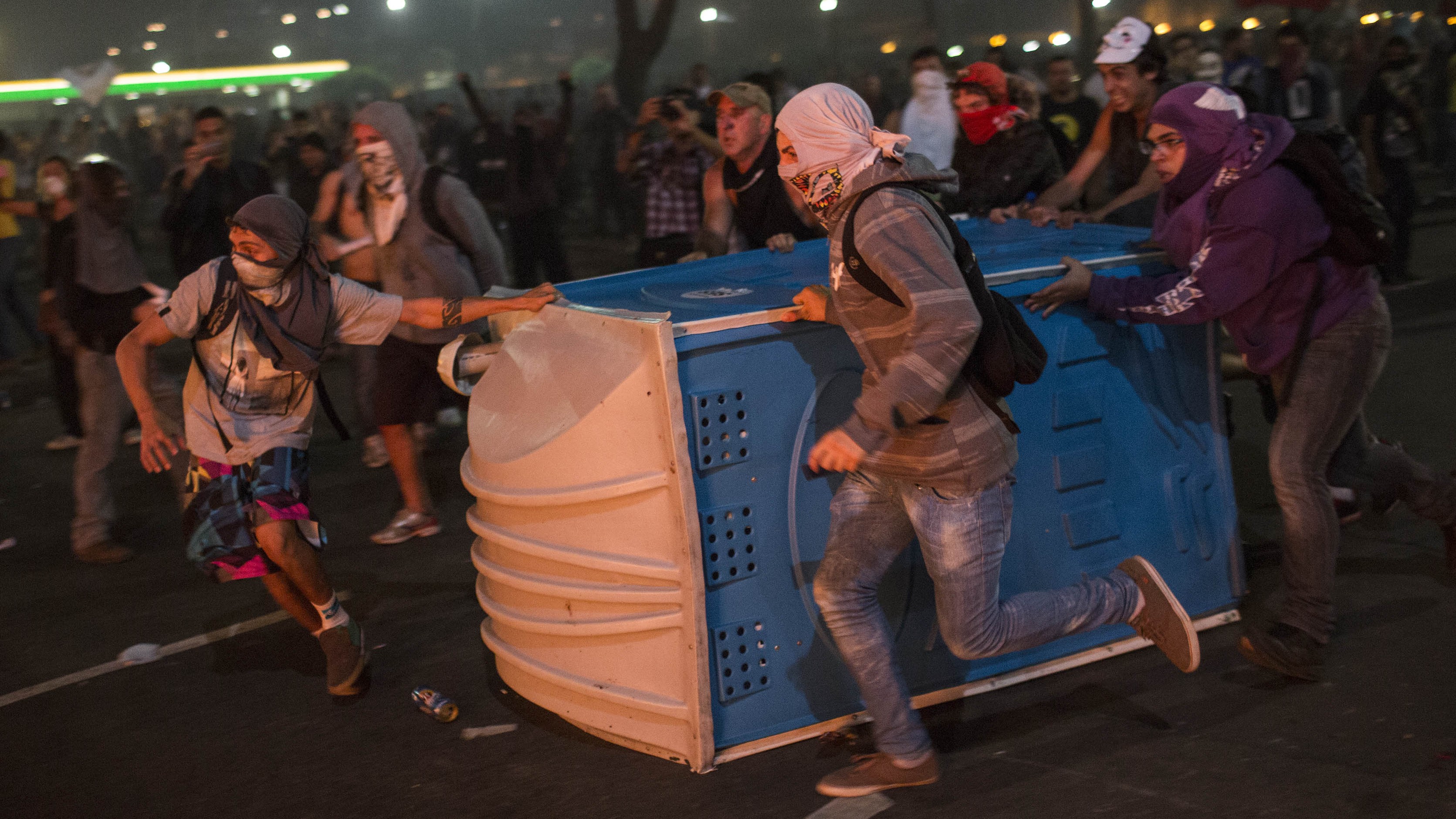 O olhar de fora: toda forma de crime possível