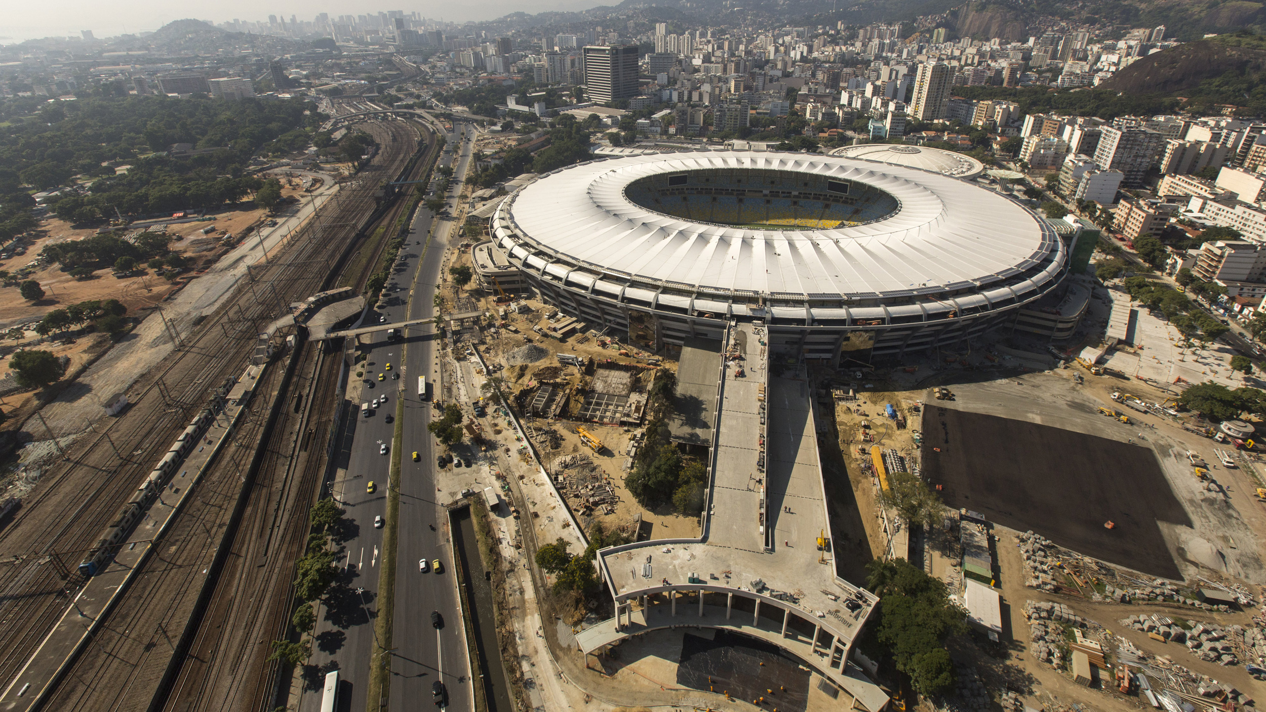 Est&aacute;dio do Maracan&atilde; com obras no entorno no fim de maio (Foto: divulga&ccedil;&atilde;o)