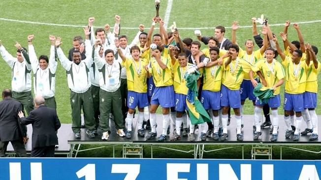 O Brasil campe&atilde;o Mundial sub-17 em 2003