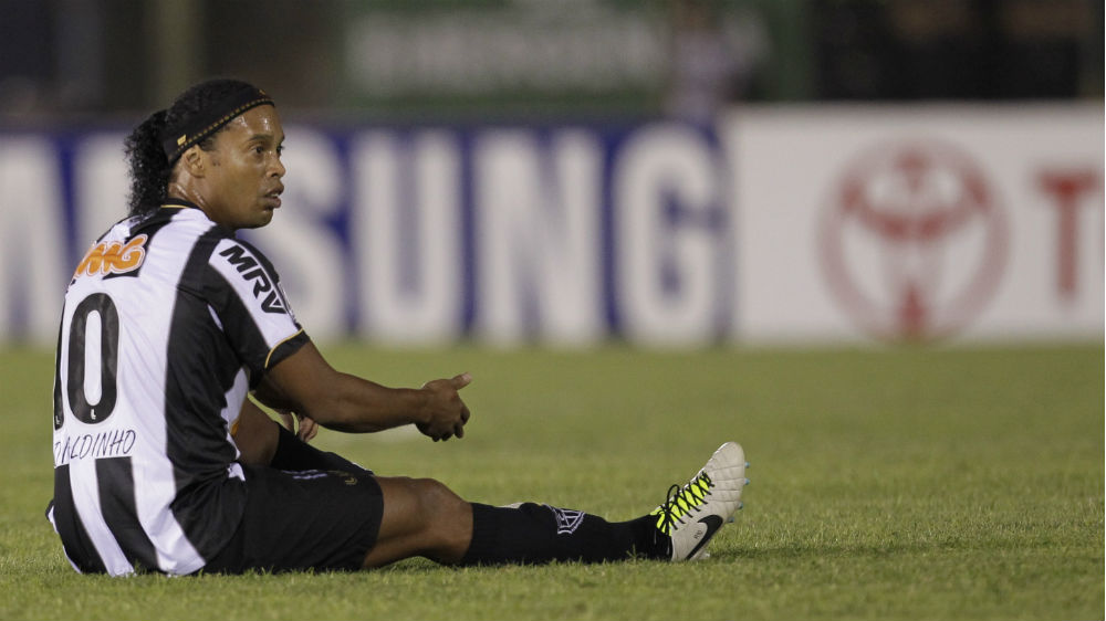 Um raio-x da inefici&ecirc;ncia de Ronaldinho em Assun&ccedil;&atilde;o