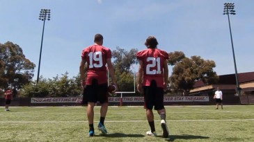 Bonucci e Pirlo não levam jeito para jogar futebol… americano