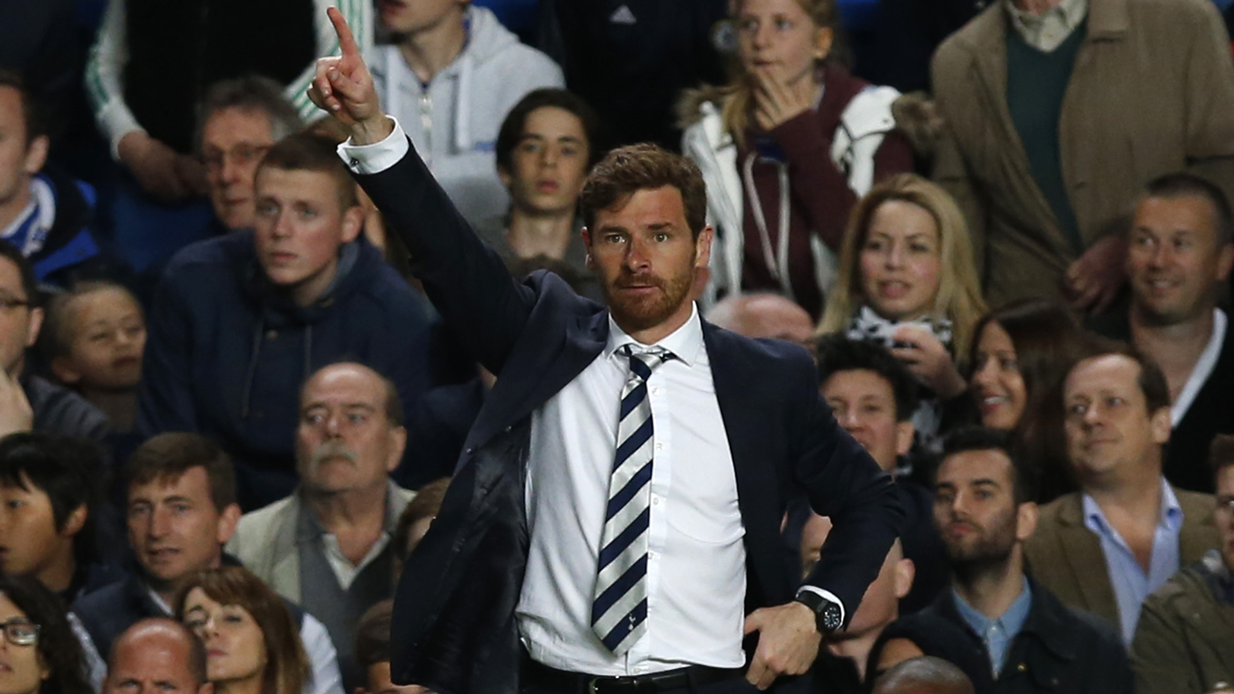 Villas-Boas comanda o Tottenham (AP Photo/Sang Tan)
