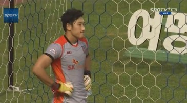 Gol de goleiro. Normal? Não quando é da própria área