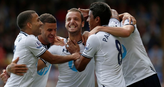 Tottenham n&atilde;o brilhou, mas mostrou que n&atilde;o &eacute; mais s&oacute; Bale